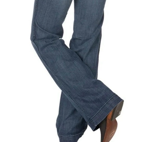 Ariat Women's  bootcut Jeans - Picture 2 of 16